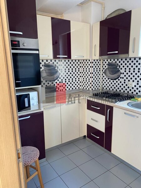 13 Septembrie- Apartament cu 2 camere de inchiriat- Sebastian-Prosper- cu centrala